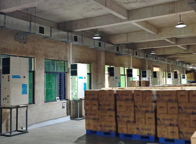 大型雞蛋恒溫倉庫應用星科蒸發冷省電空調-立式軸流機組